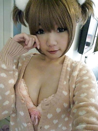 25P Non nude 