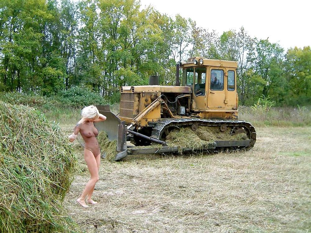 25P Russian teen Marta outdoor
