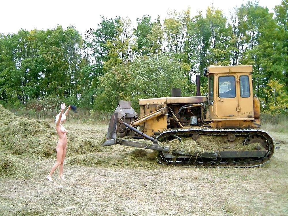 25P Russian teen Marta outdoor