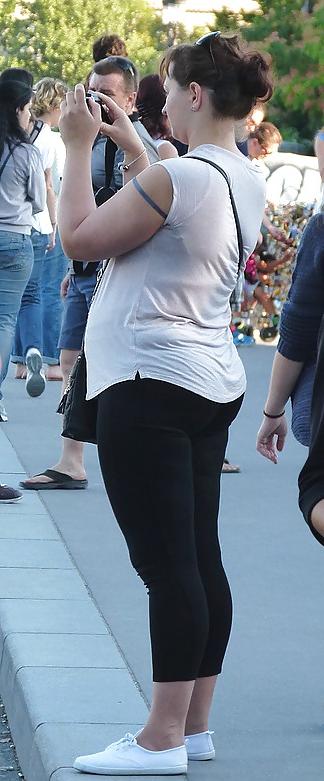 25P CANDID ASS-SHOTS IV