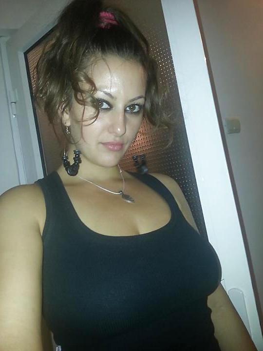 16P Romanian women: Amel part 5