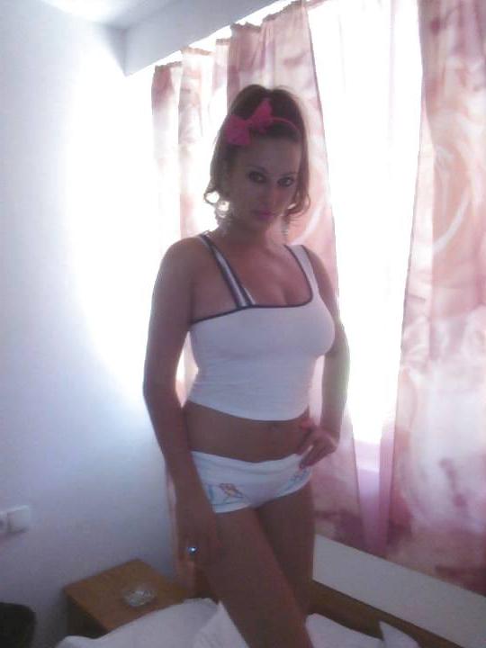 16P Romanian women: Amel part 5