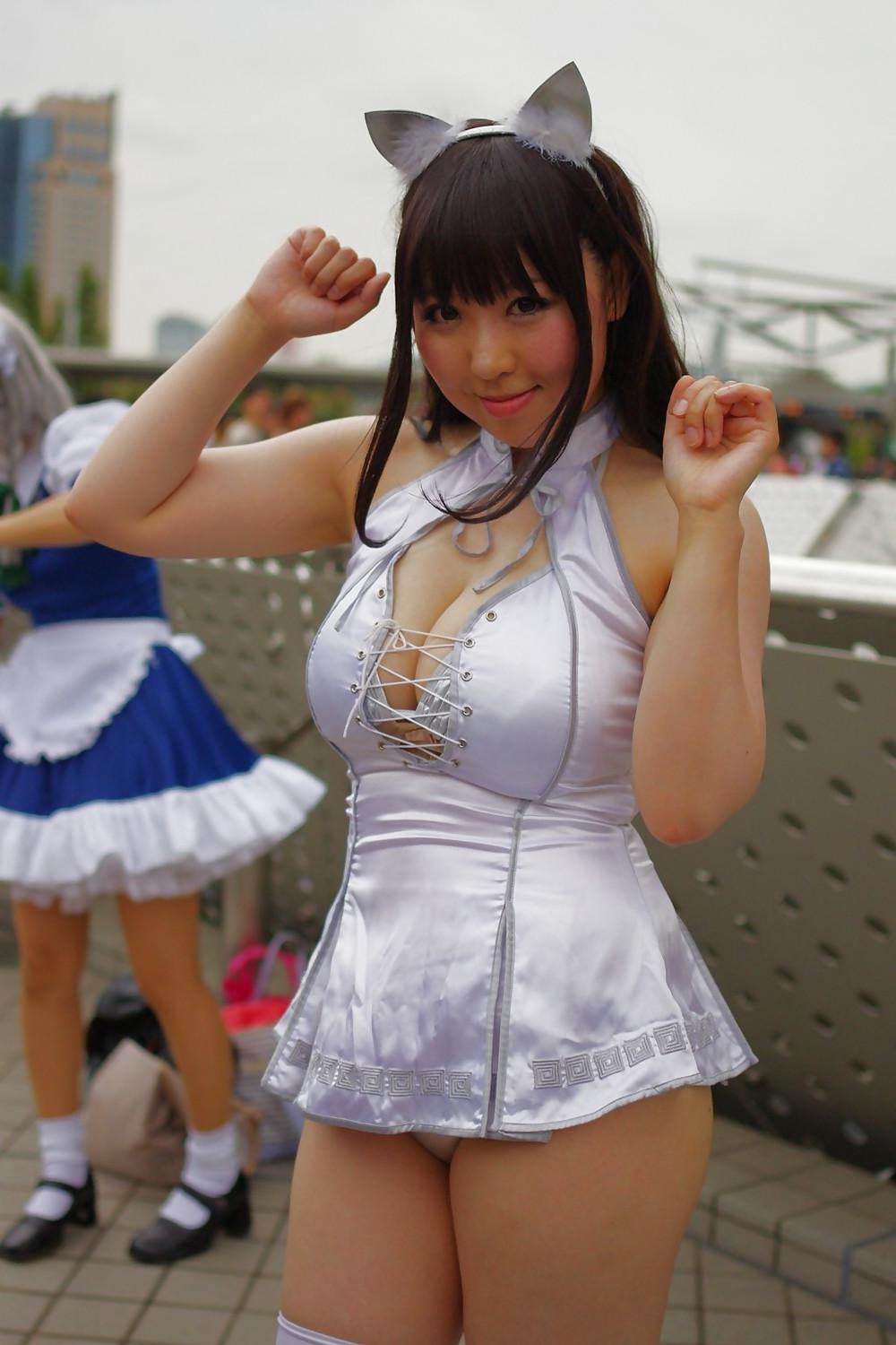 25P Pretty Asian 100 - Cosplay 2