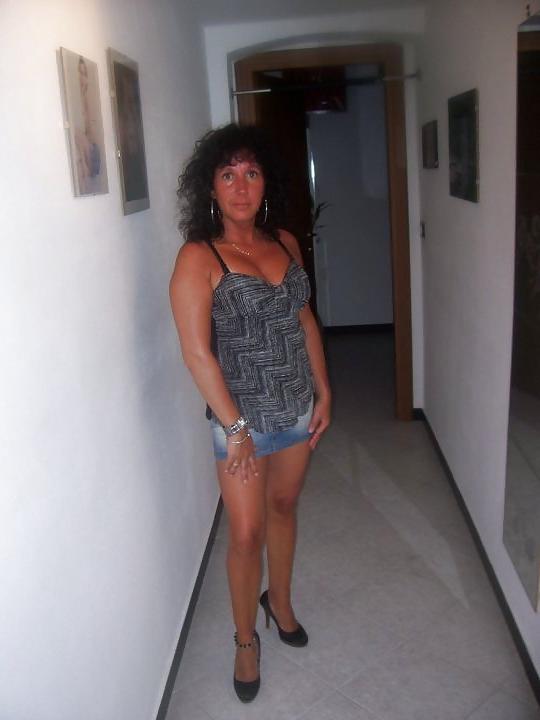 24P REAL BUSTY MOM & DAUGHTER SEXY AS FUCK