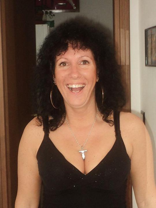 24P REAL BUSTY MOM & DAUGHTER SEXY AS FUCK