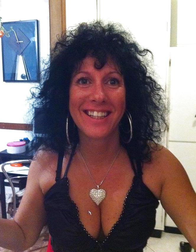 24P REAL BUSTY MOM & DAUGHTER SEXY AS FUCK