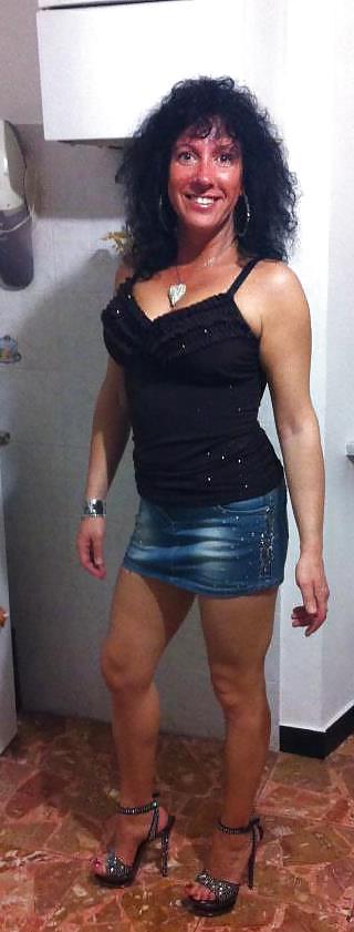 24P REAL BUSTY MOM & DAUGHTER SEXY AS FUCK