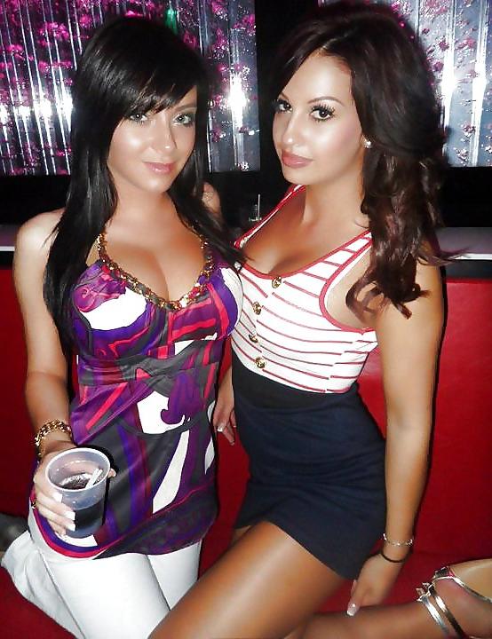 20P Clothed busty beauties 5 (non nude)