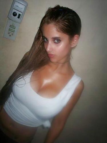 20P Clothed busty beauties 5 (non nude)