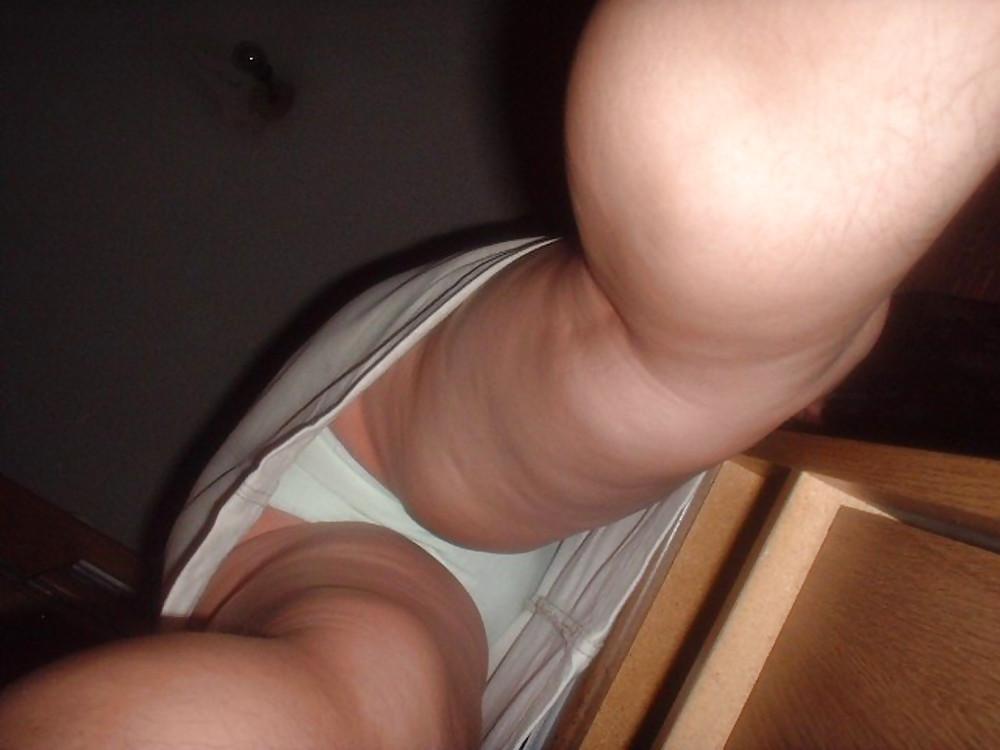 15P Laura's big butt upskirt