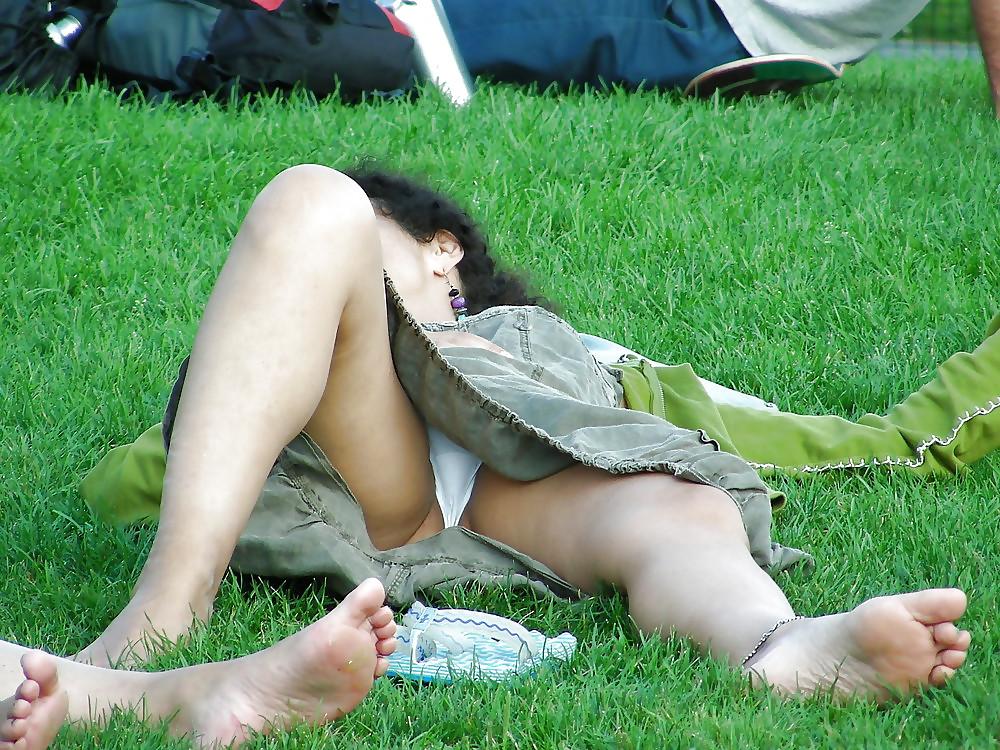 20P Upskirt White Panties 6 