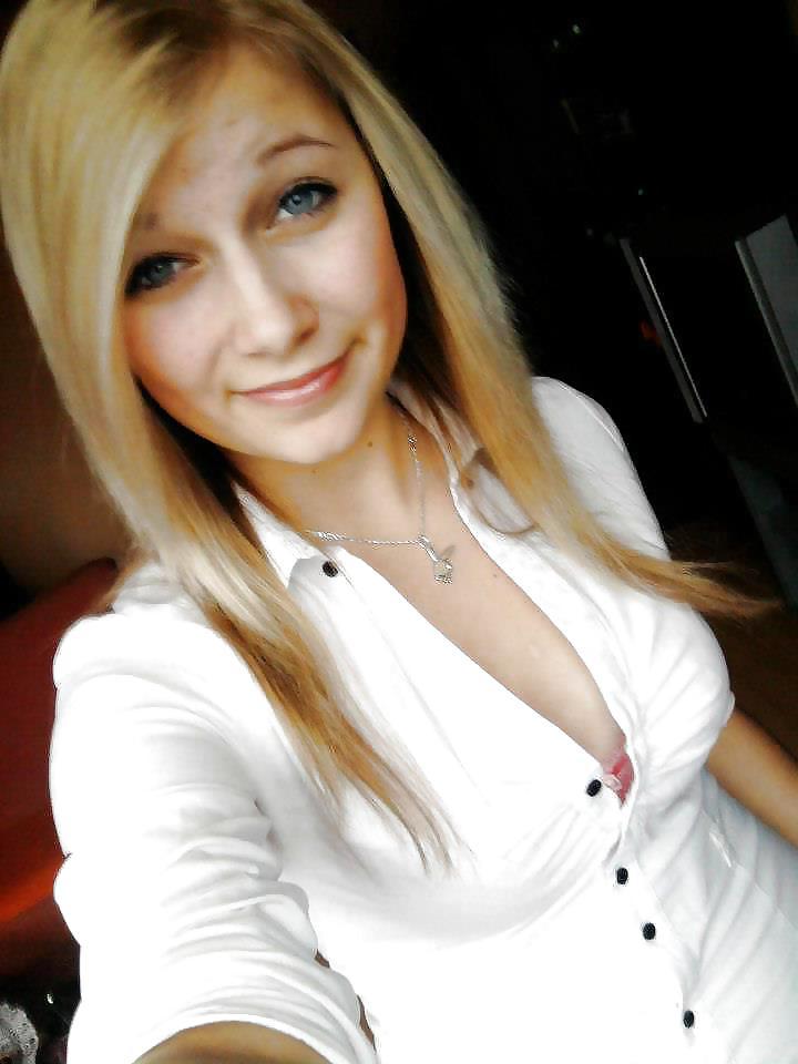15P Nice (non nude) girls 100