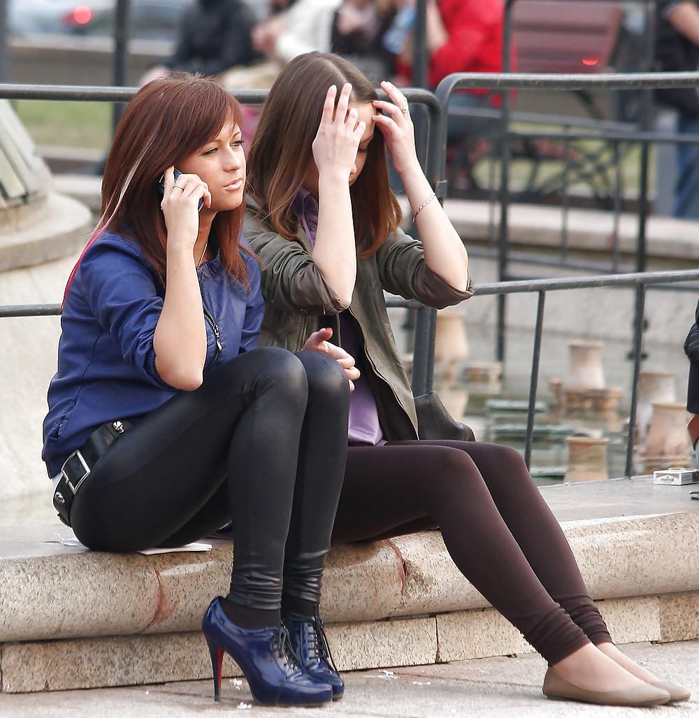 25P Chavs In Leggings
