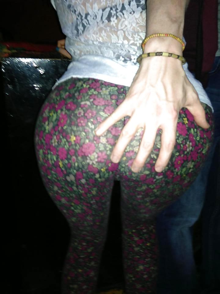 25P Chavs In Leggings