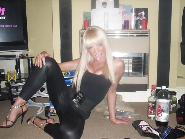 25P Chavs In Leggings
