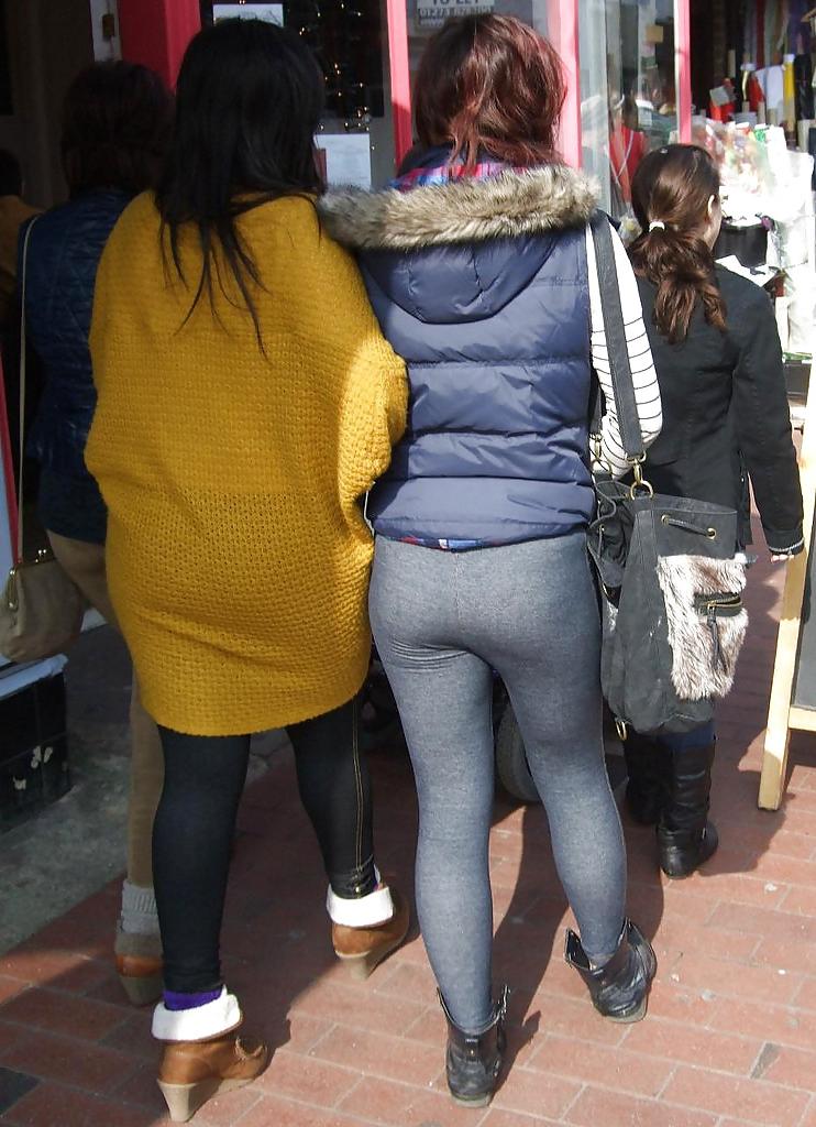 25P Chavs In Leggings