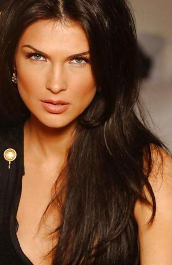 25P ROMANIAN ACTRESS MONICA BARLADEANU
