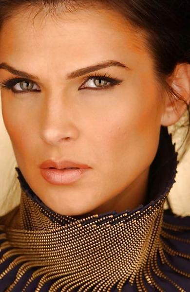 25P ROMANIAN ACTRESS MONICA BARLADEANU