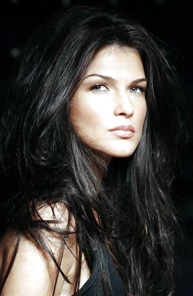 25P ROMANIAN ACTRESS MONICA BARLADEANU
