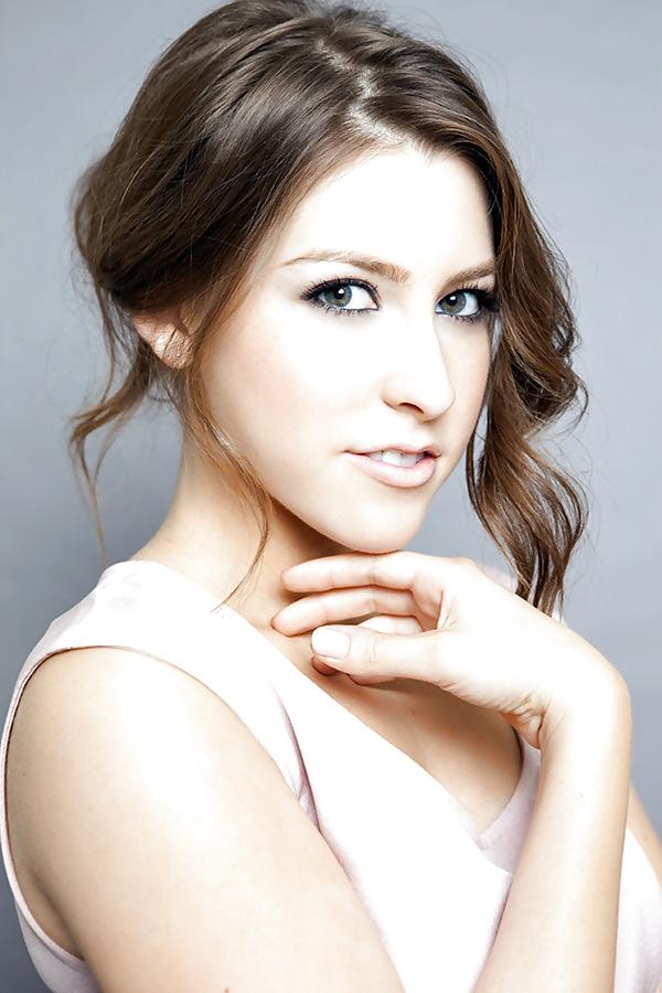 10P Eden Sher