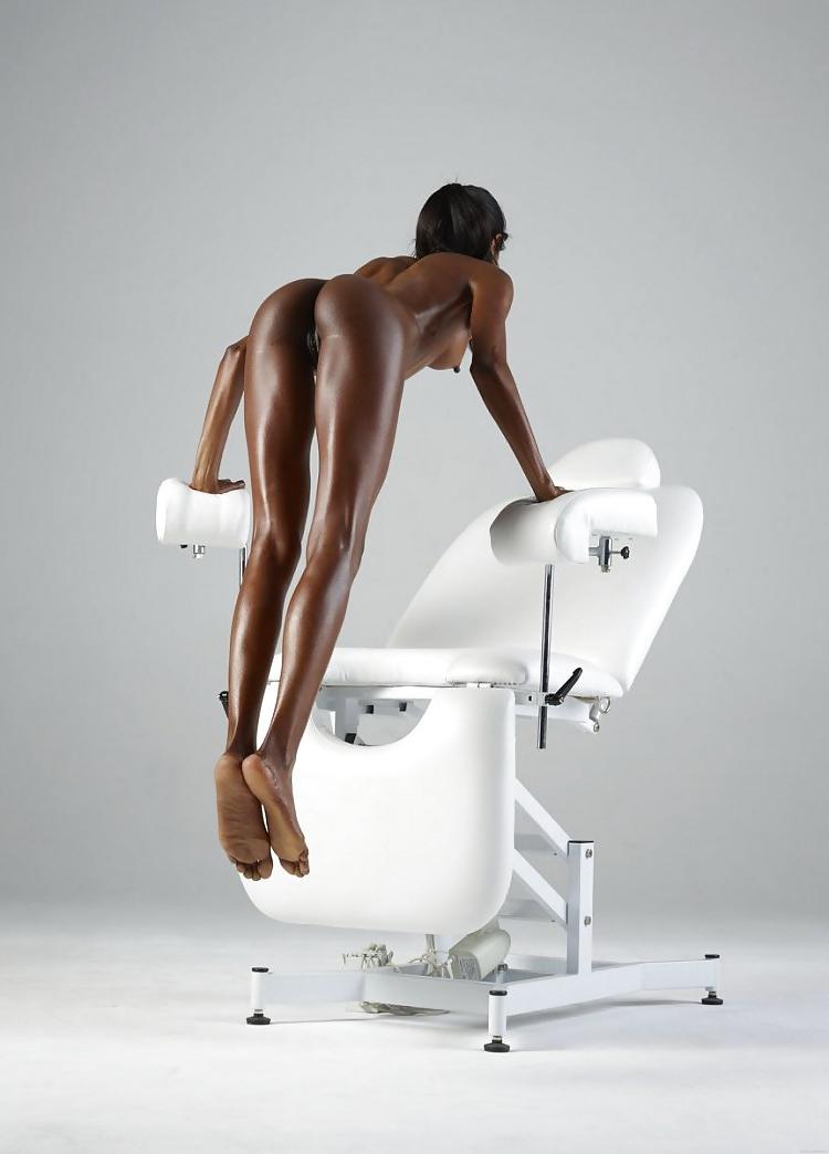20P ATLETHIC BLACK GIRL