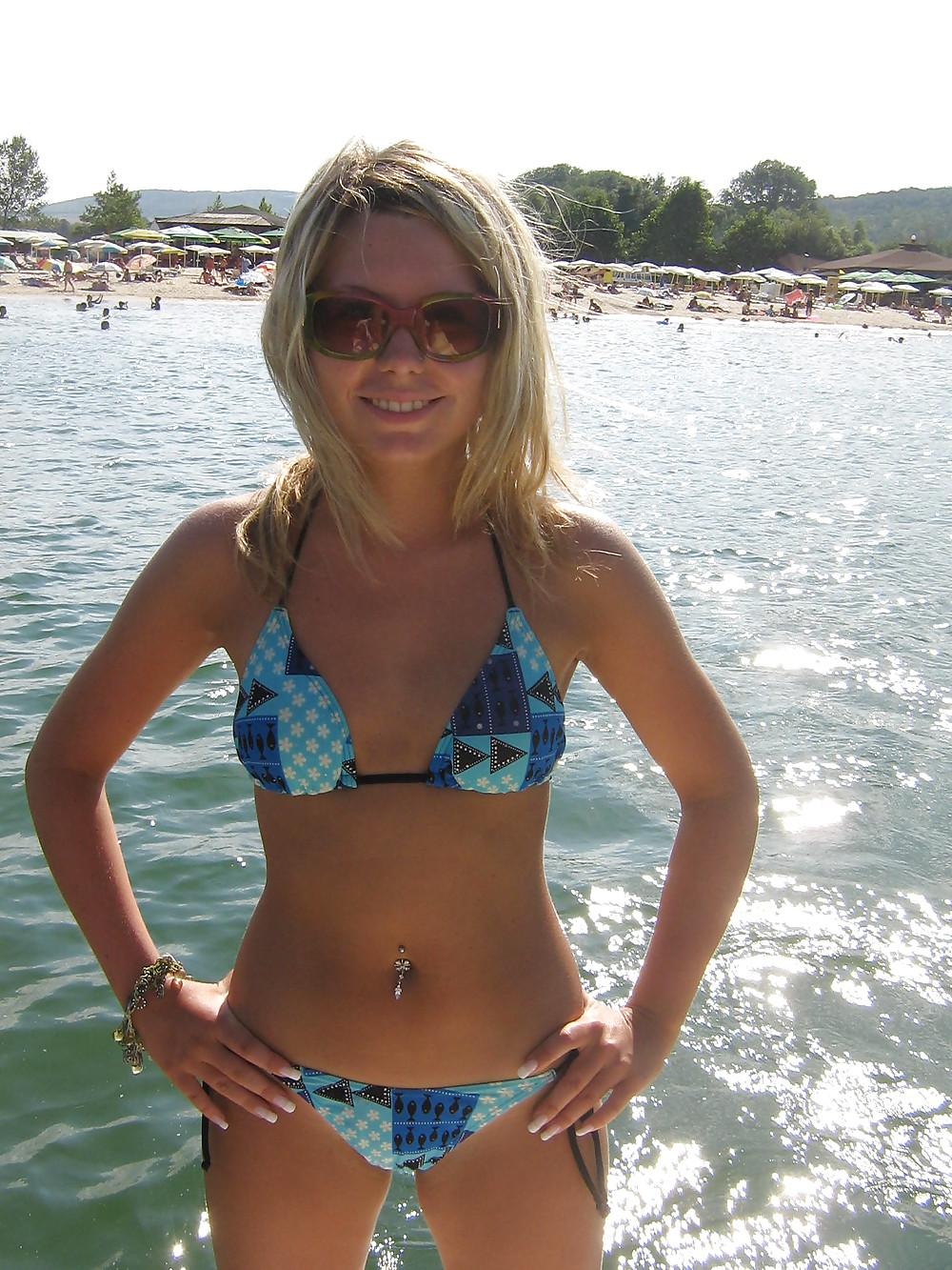 25P Teens on vacation