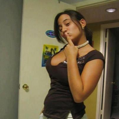 23P Non Nude Sexy ,by Blondelover.