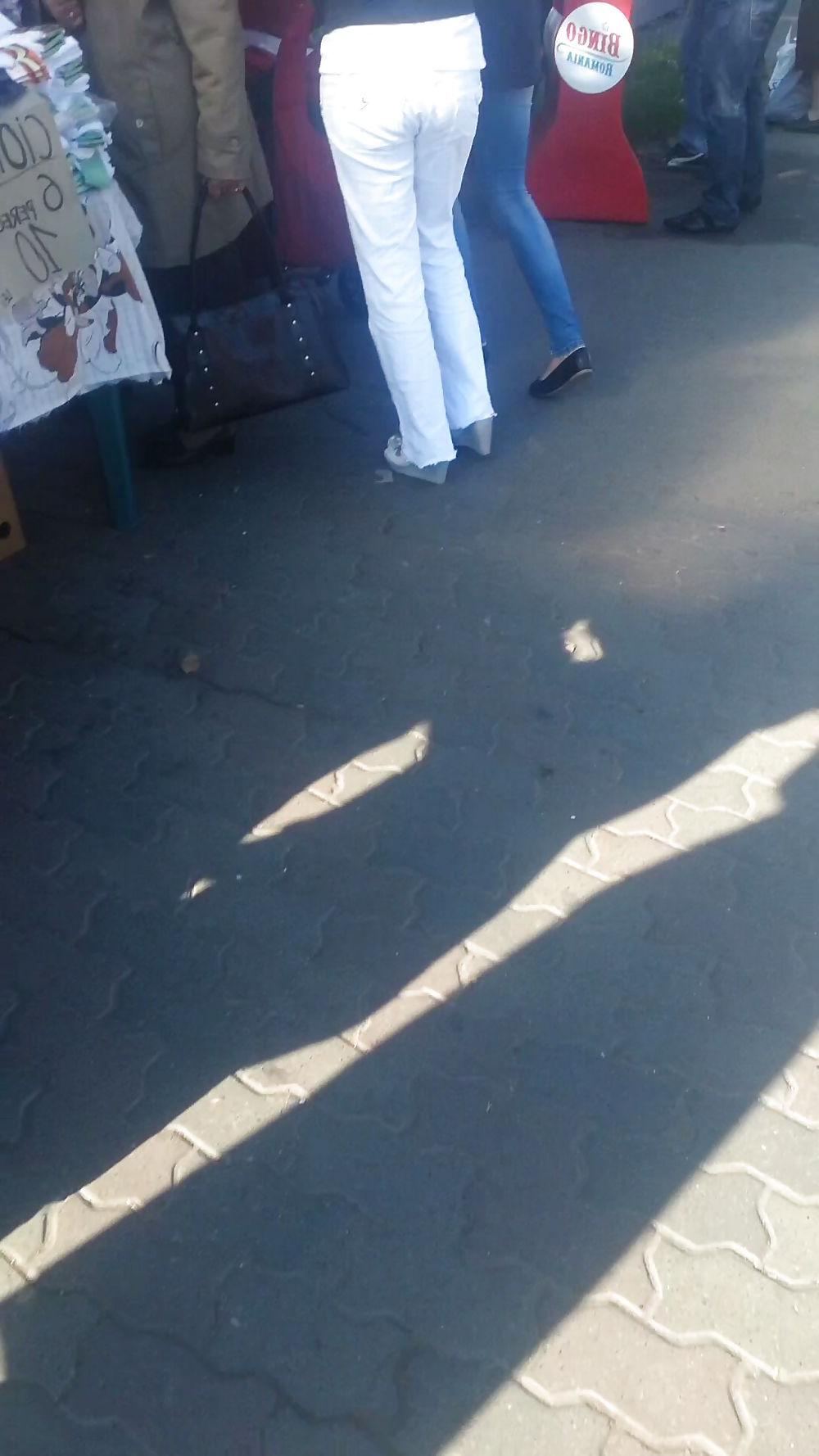 9P Sexy ass white romanian