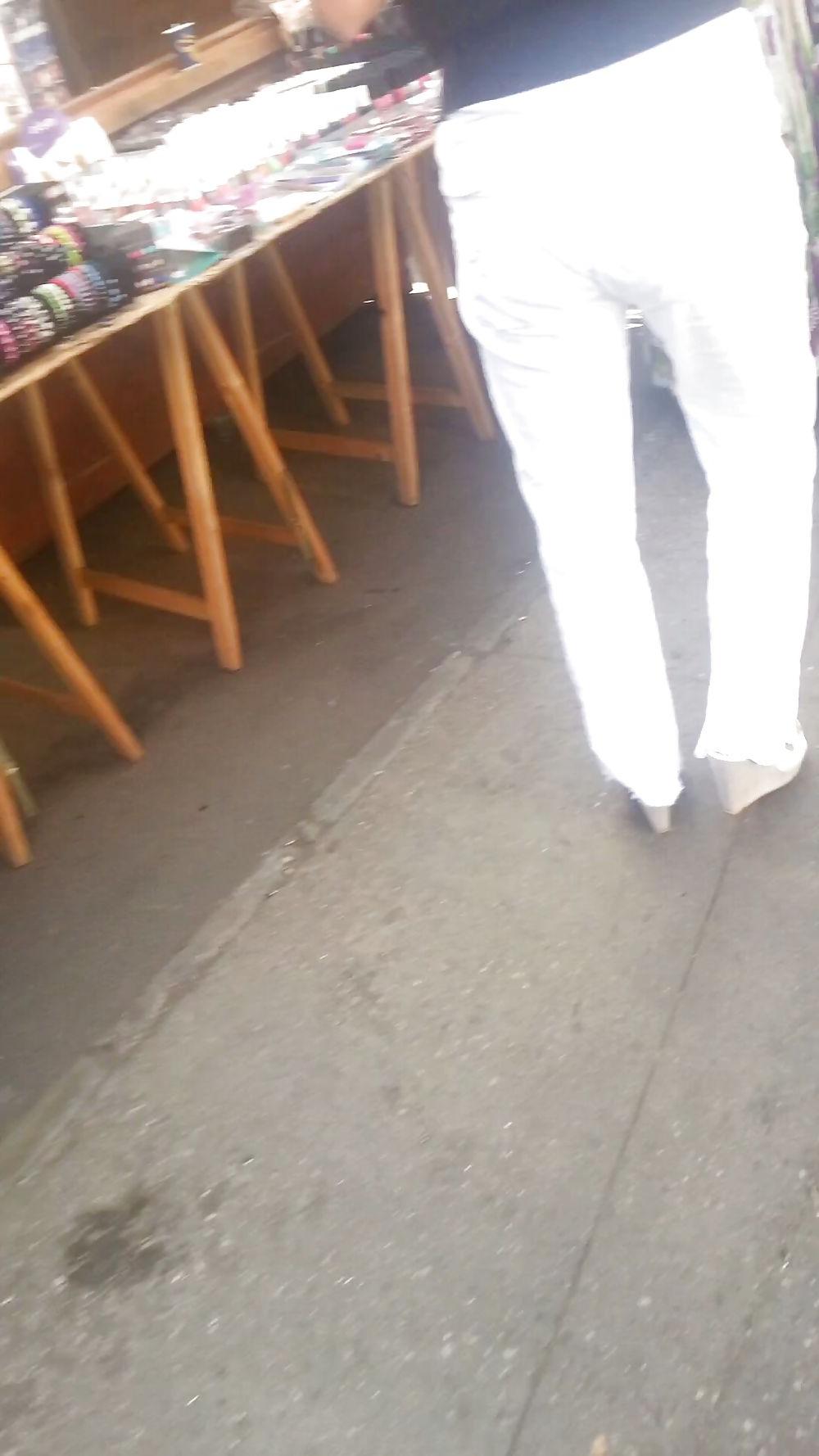 9P Sexy ass white romanian