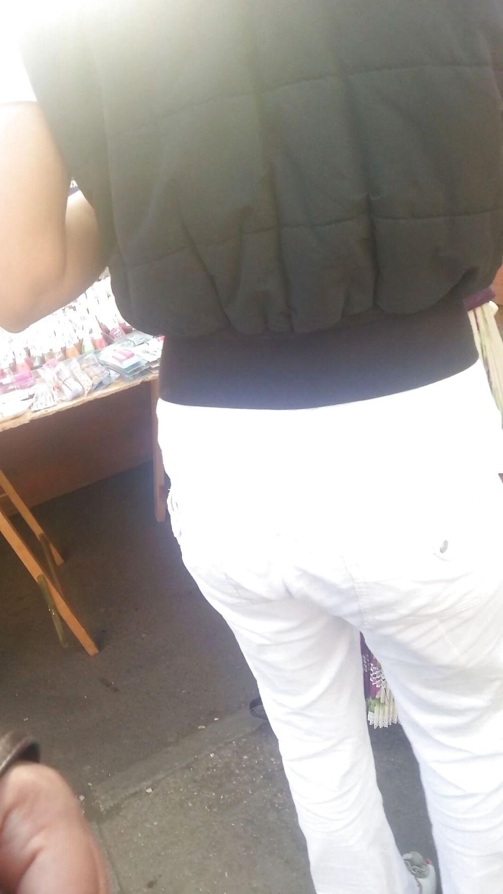 9P Sexy ass white romanian