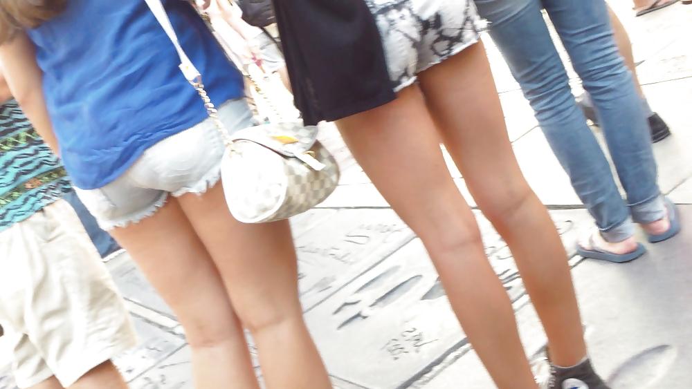 25P Three sexy hot teens butt & ass in tight shorts