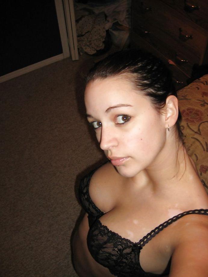 12P Non nude 2