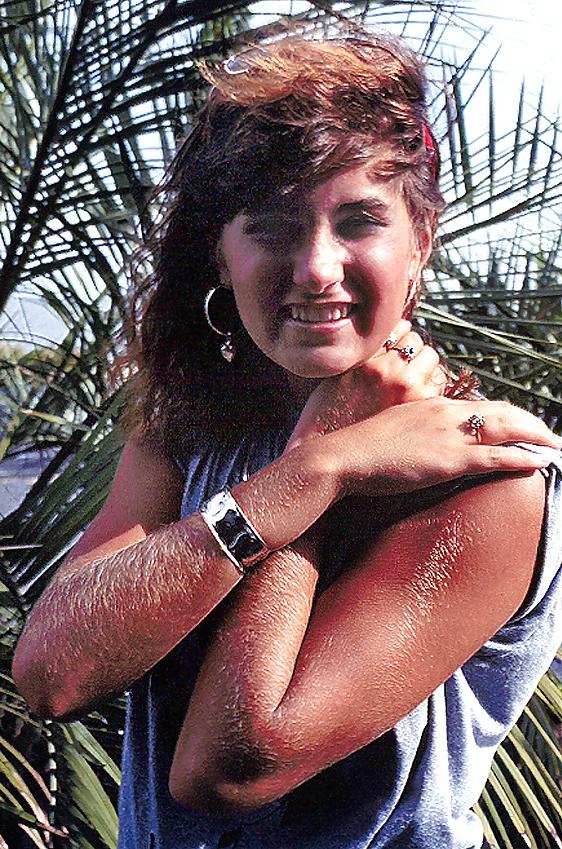 25P Girls that have Hairy Arms (Non Nudes)