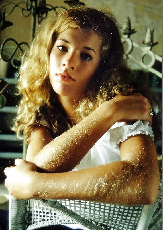 25P Girls that have Hairy Arms (Non Nudes)