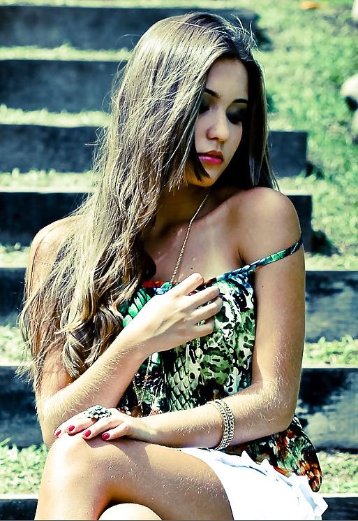 25P Girls that have Hairy Arms (Non Nudes)