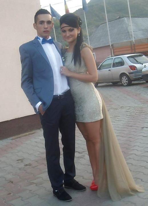 25P Romanian girl: Larissa