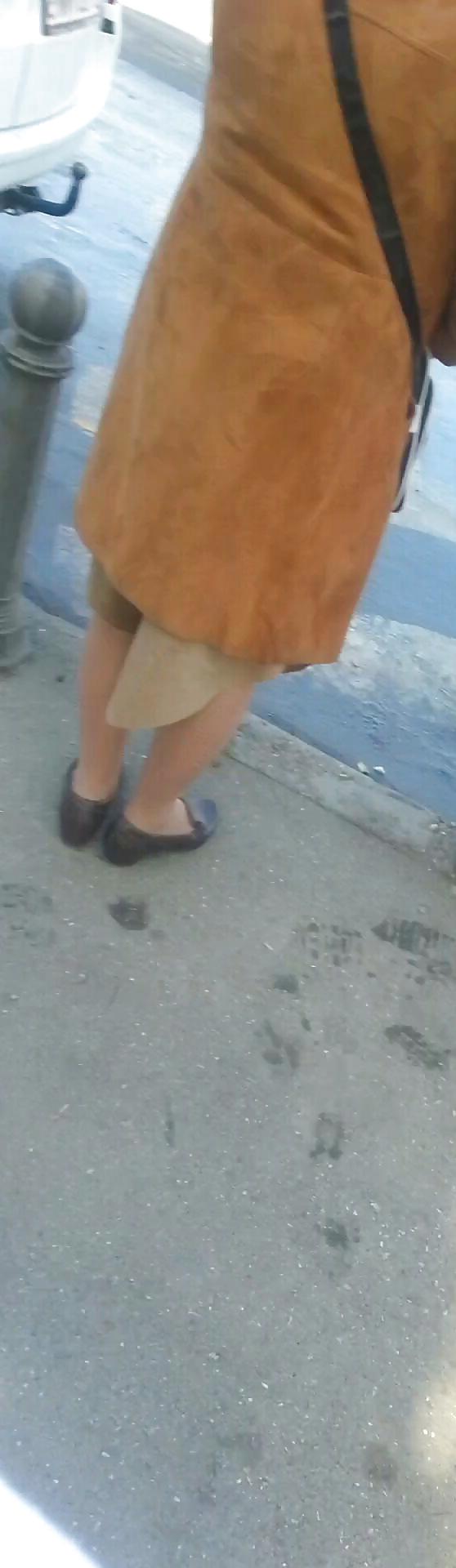 5P Feet mature romanian