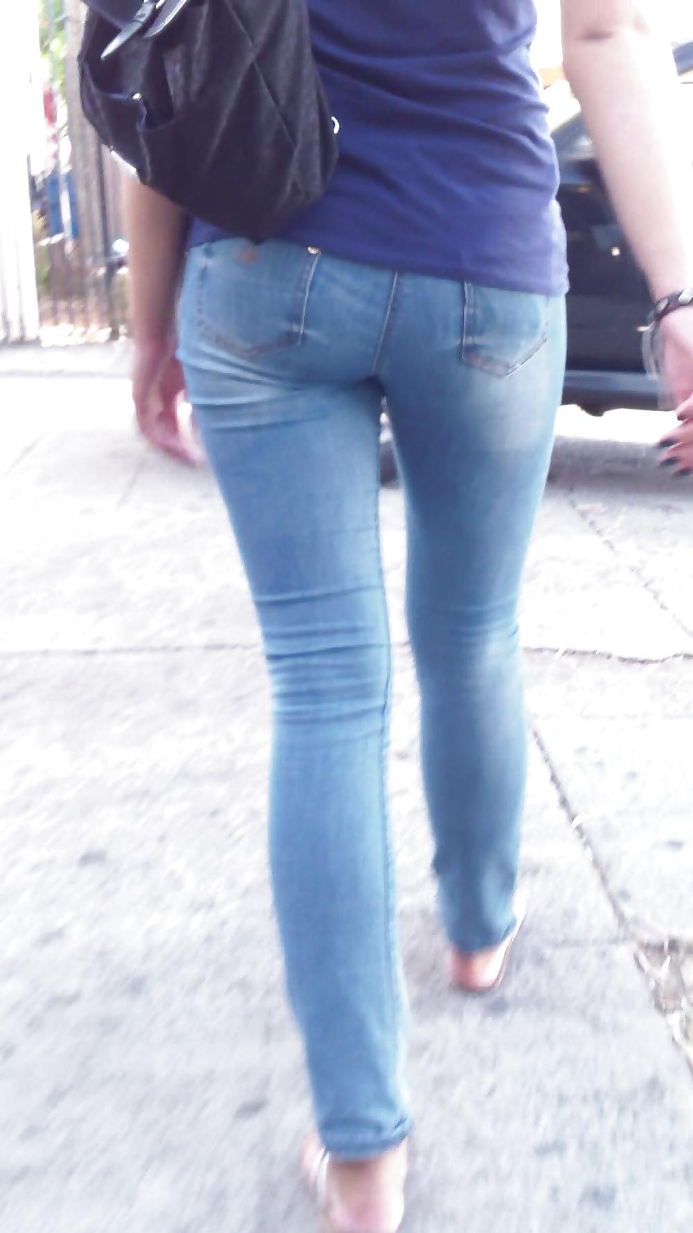 25P Long tall teen sexy ass & butt in jeans