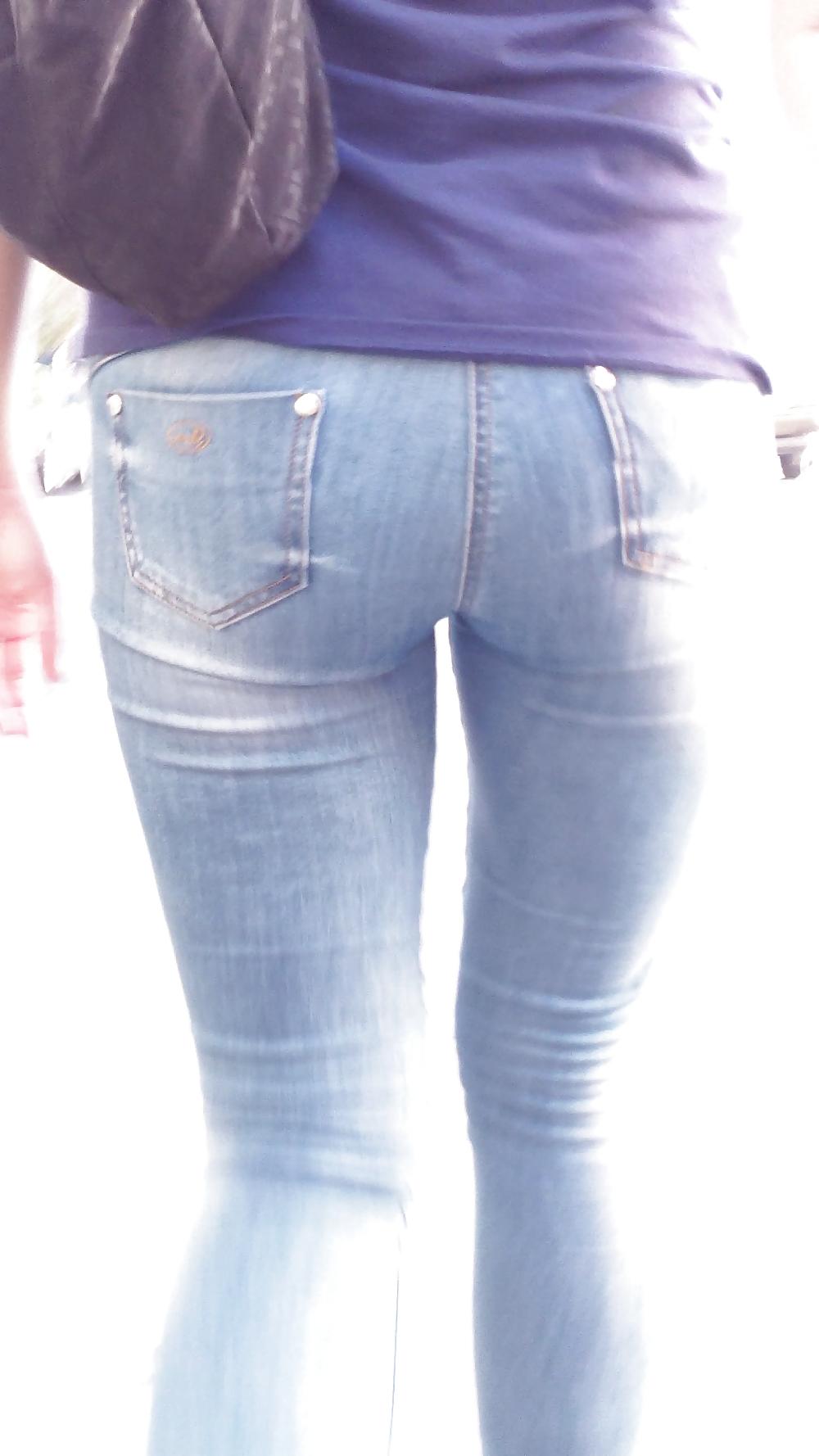 25P Long tall teen sexy ass & butt in jeans