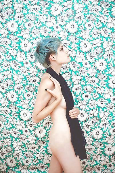 25P Androgynous Girls