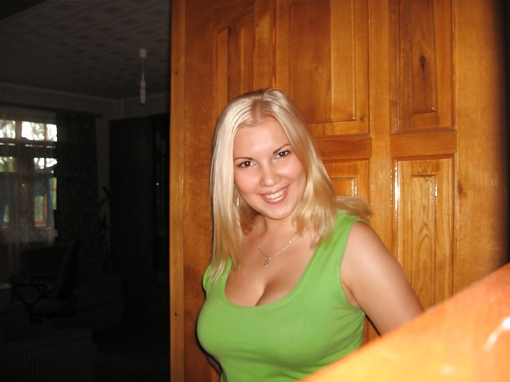 25P Blonde russian girl