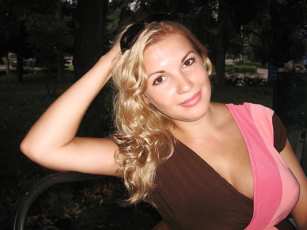 25P Blonde russian girl