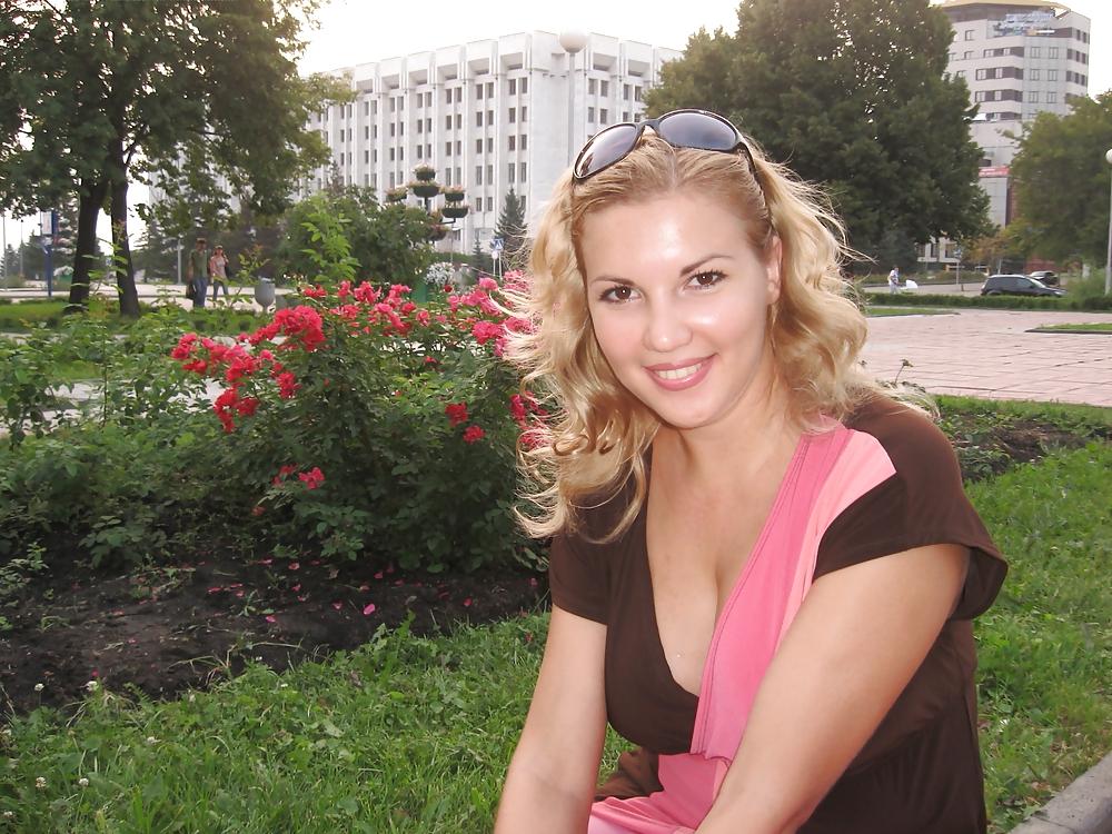 25P Blonde russian girl