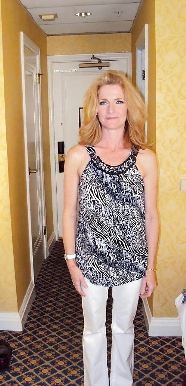 13P Sexy Wife Non Nude