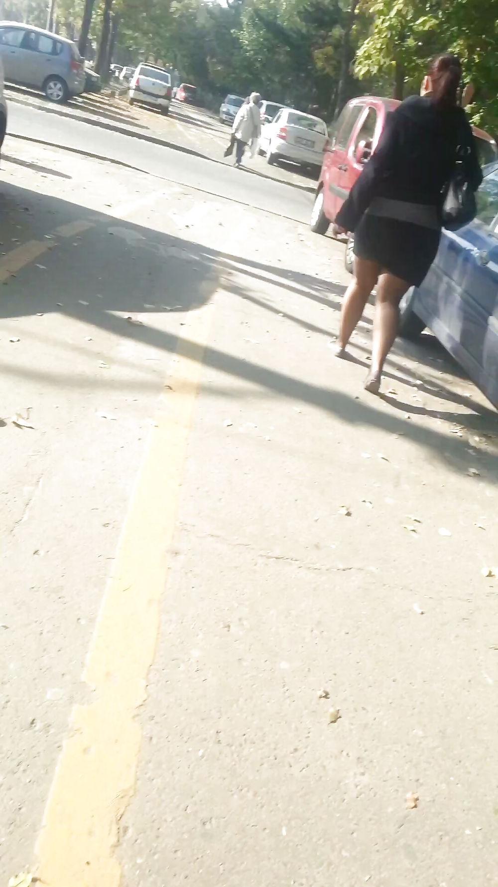 10P Sexy big girl street romanian