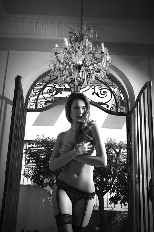 25P Noir