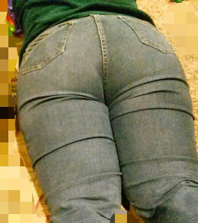 6P Tight jeans big booty