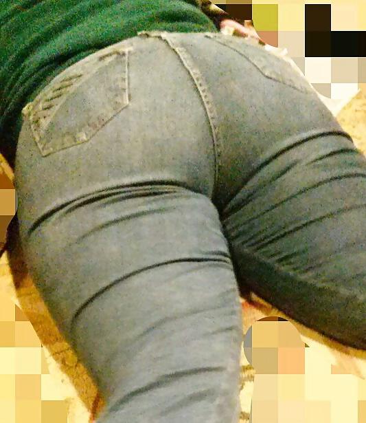6P Tight jeans big booty