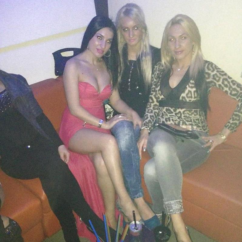 14P Romanian women: elena