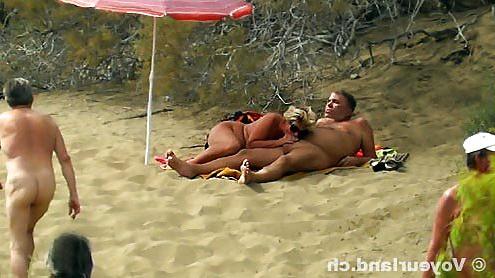 13P Voyeur 12
